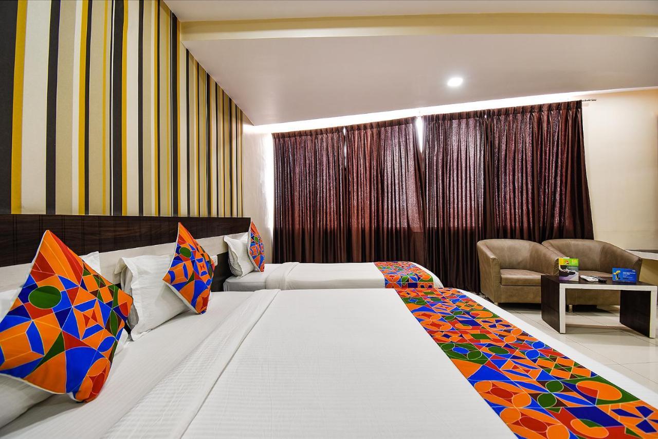 Fabhotel Rotano Suites - Yelahanka Bangalore Ngoại thất bức ảnh