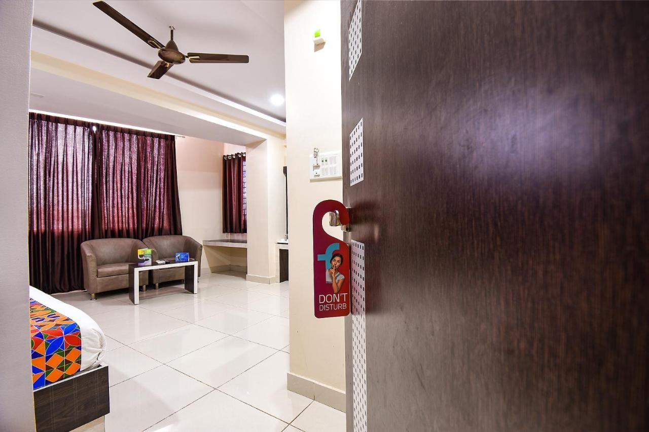 Fabhotel Rotano Suites - Yelahanka Bangalore Ngoại thất bức ảnh