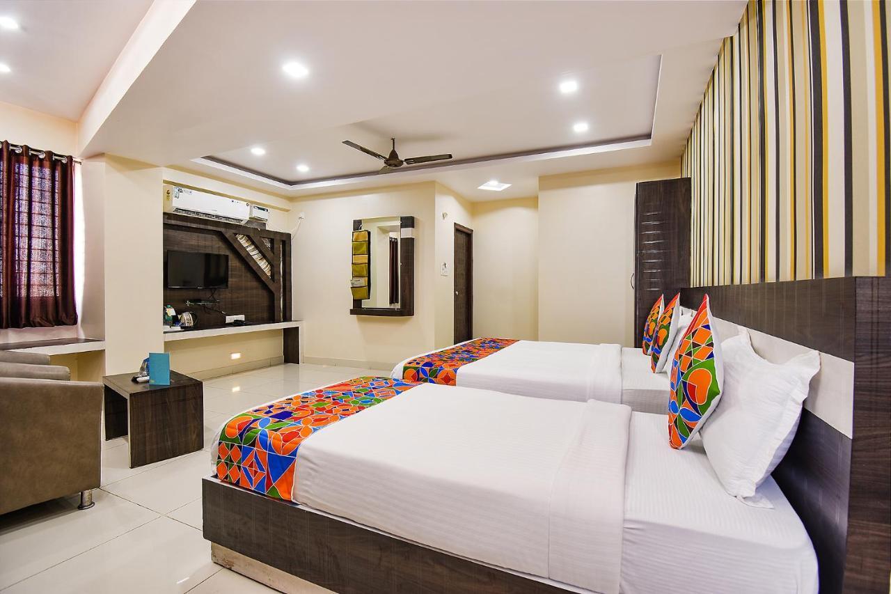 Fabhotel Rotano Suites - Yelahanka Bangalore Ngoại thất bức ảnh